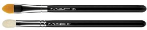 mac-concealer-brush